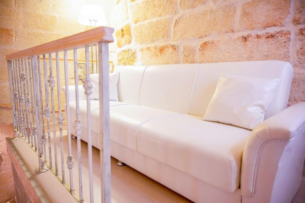 Borgo Antico-Centro Storico Casa Ventosa Apartment Ориа Екстериор снимка